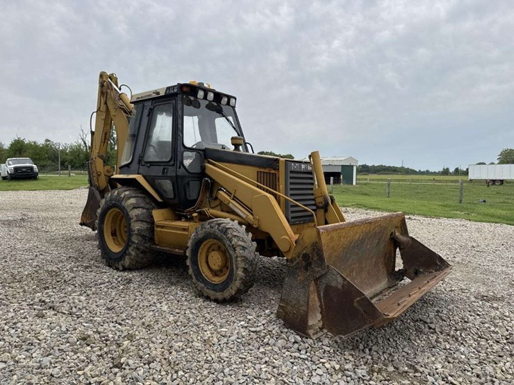 caterpillar-416b-image-5