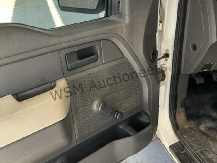 2010-ford-f150-image-24