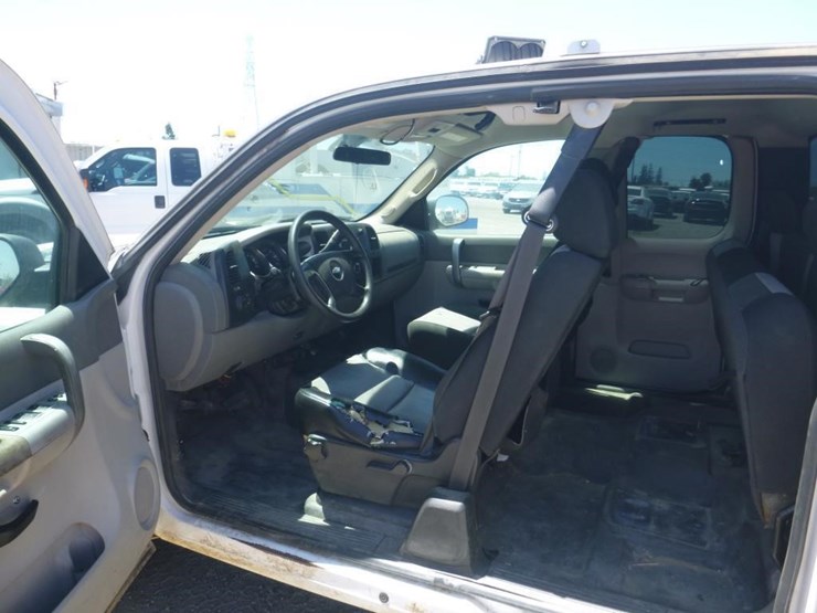 2008-chevrolet-2500hd-image-5