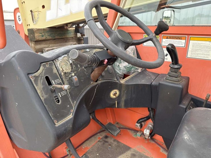 2007-jlg-g6-42a-image-16