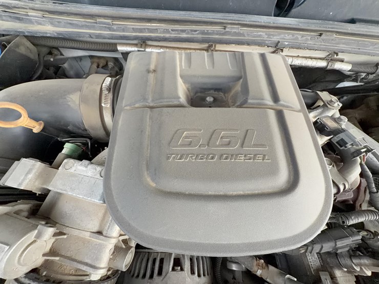 2011-chevrolet-silverado-2500-image-15