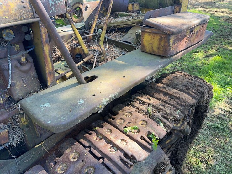 caterpillar-crawler-loader-image-20