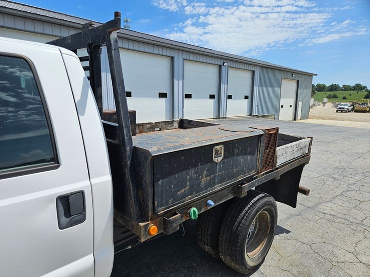 2013-ford-f350-image-10