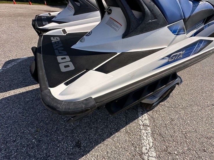 2007-sea-doo-gtx-4-tec-jet-ski,-2006-sea-doo-gtx-4-tec-jet-ski,-w/2017-triton-dual-ski-trailer-image-44