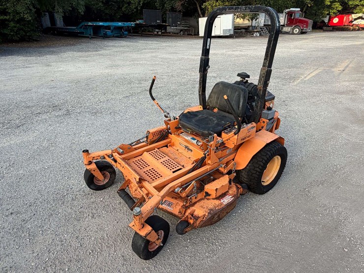 2013-scag-turf-tiger-52"-zero-turn-mower-image-1