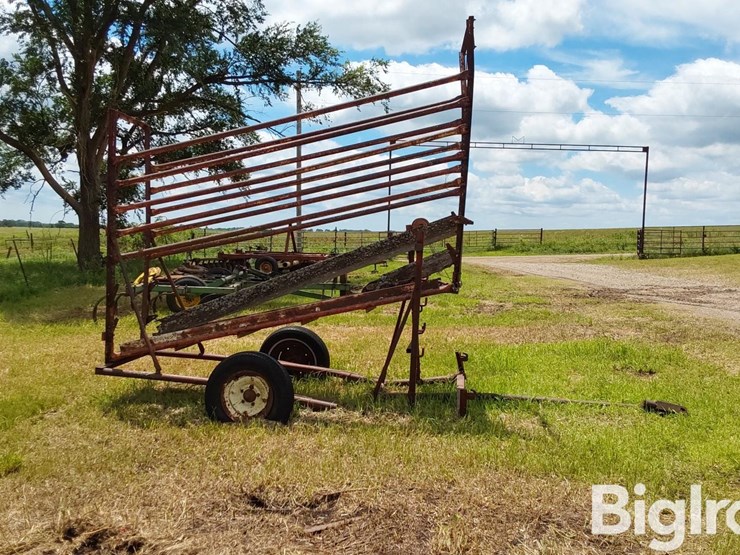 10'-portable-loading-chute-image-4