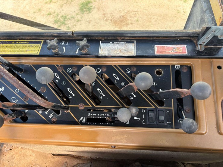 caterpillar-ch75c-image-17