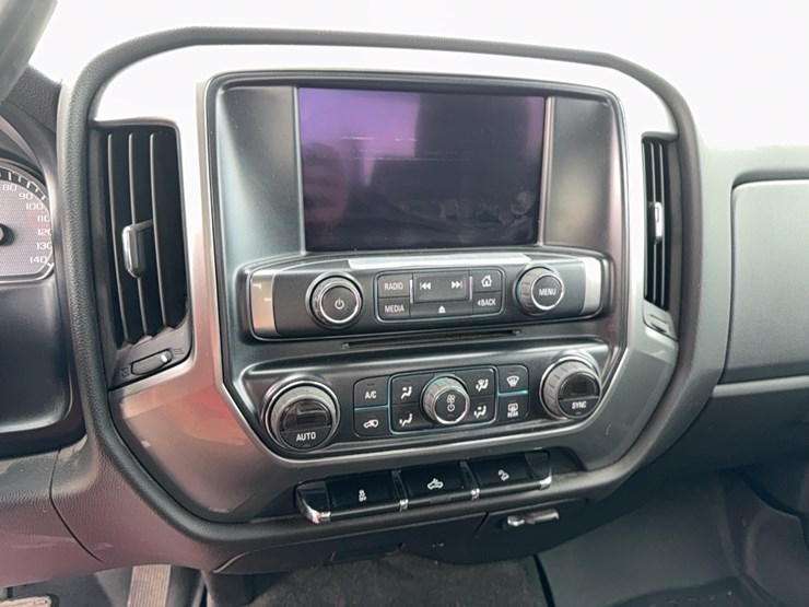 2014-chevrolet-silverado-lt-image-41