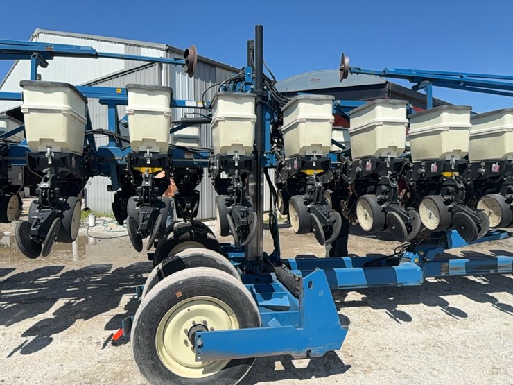 kinze-3600-image-9