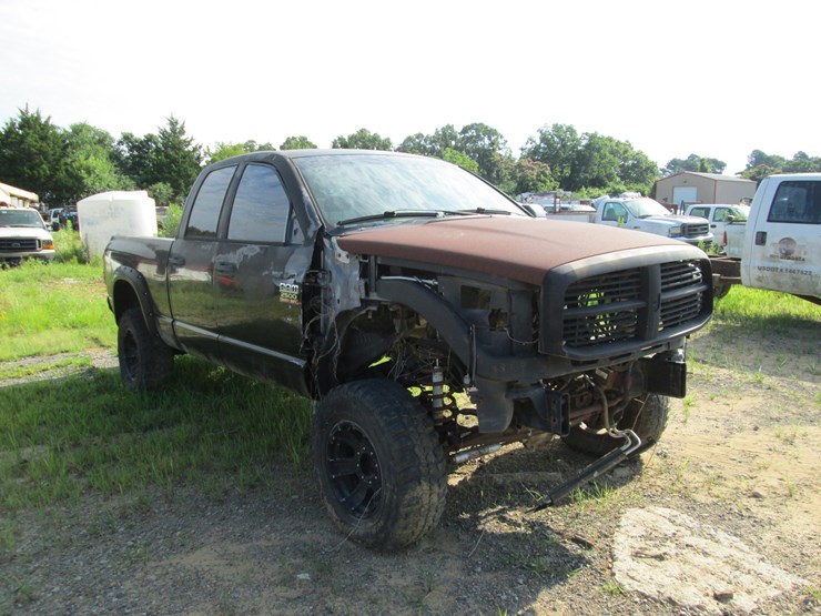 2008-dodge-2500-image-2