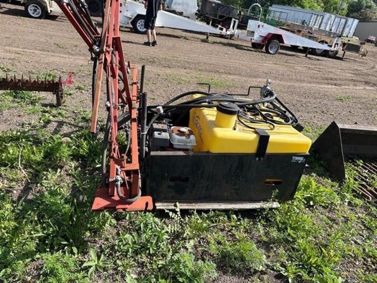 demco-sprayer-w/pump-&-booms-image-6