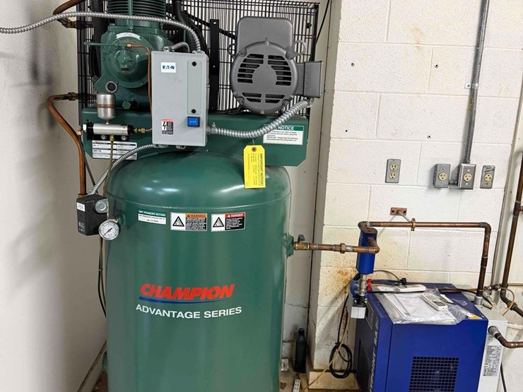 champion-advantage-series-air-compressor-with-drypoint-ra-image-2