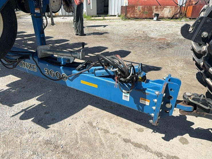 kinze-3600-image-17