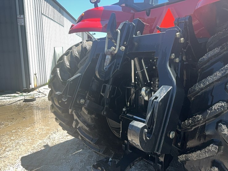2020-case-ih-magnum-340-image-26