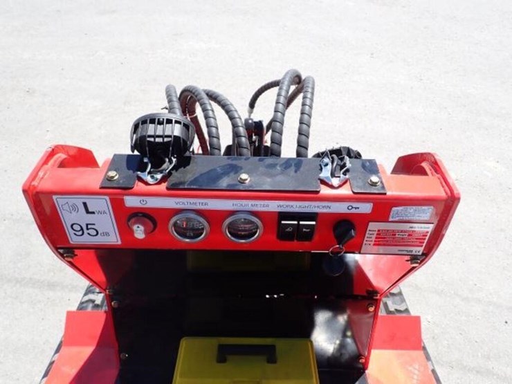 unused-2026-sdlanch-ssl580-skid-steer-image-12
