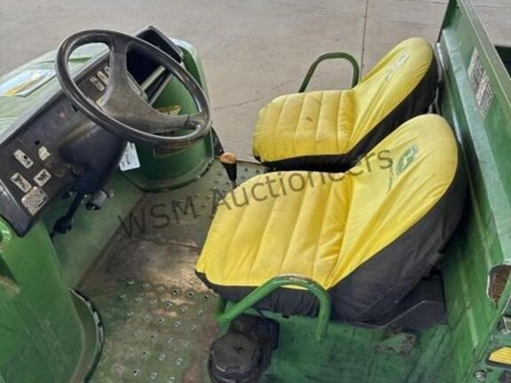 john-deere-gator-image-14