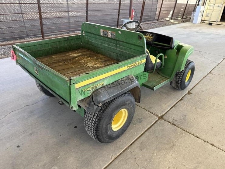 john-deere-gator-image-7