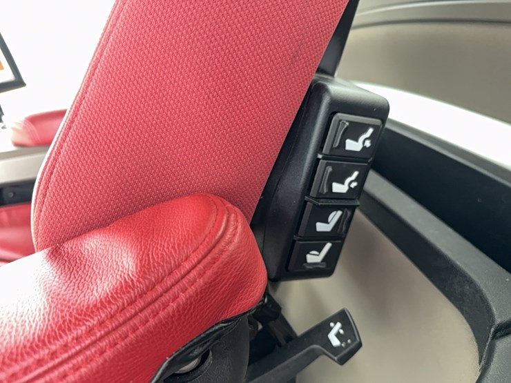 2022-case-ih-8250-image-66