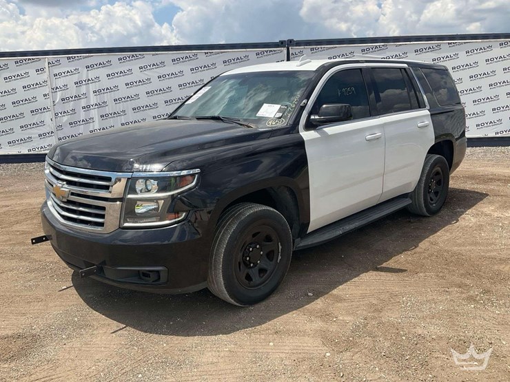 2020-chevrolet-tahoe-image-1
