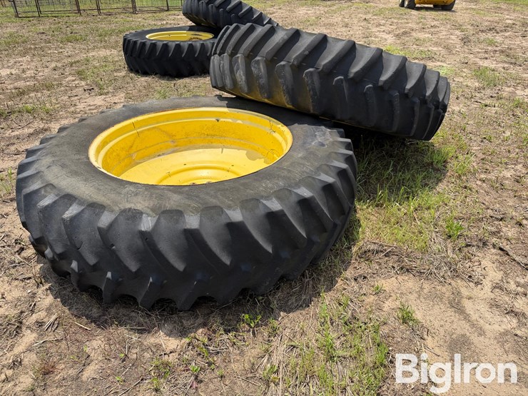 john-deere-10-image-5