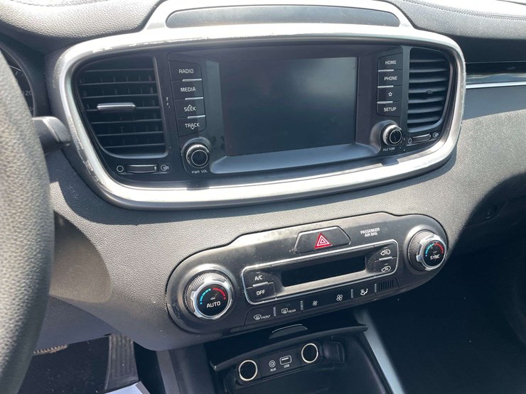2019-kia-sorento-image-13