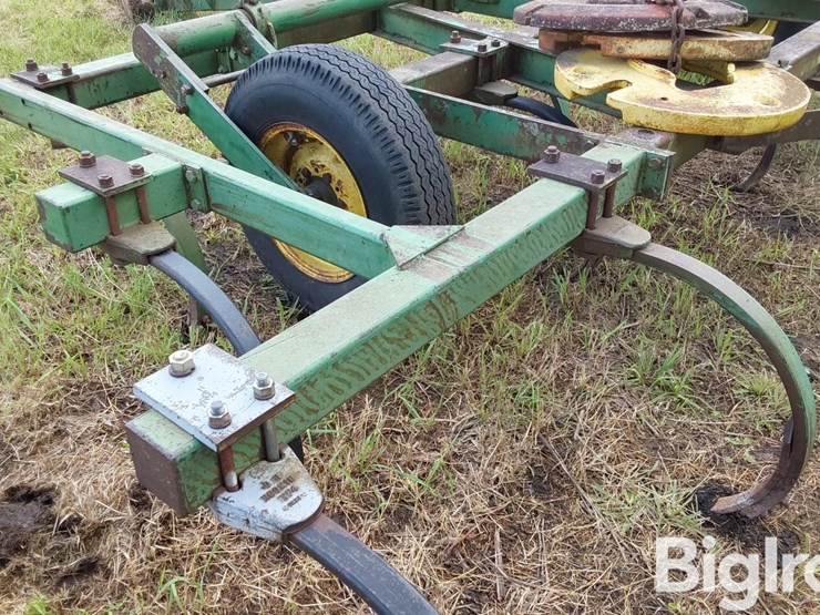john-deere-15-image-16