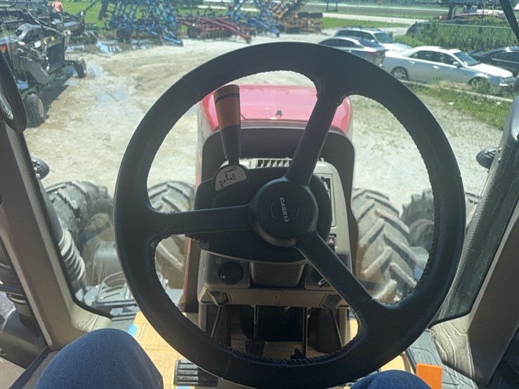 2020-case-ih-magnum-340-image-45