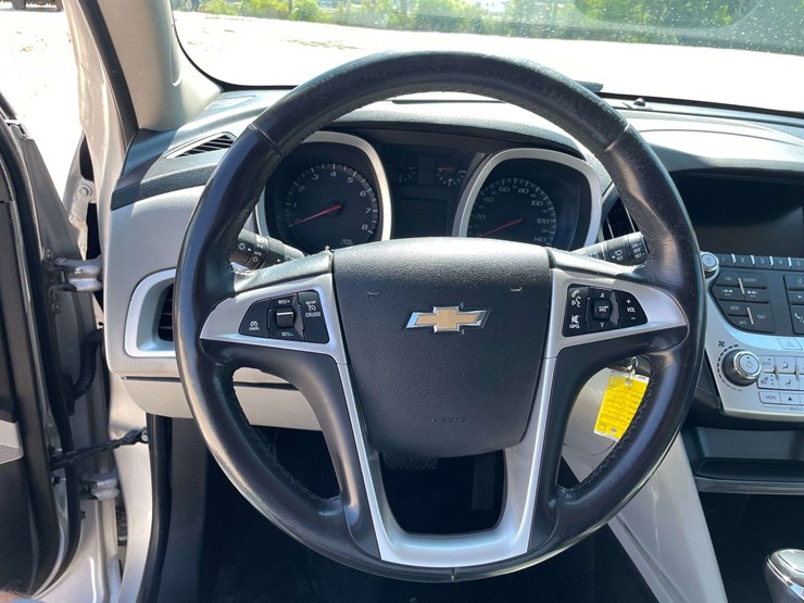 2016-chevrolet-equinox-image-12