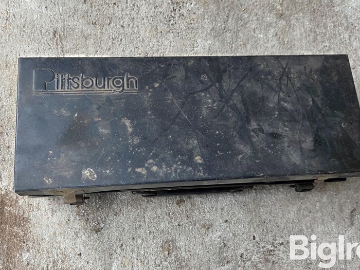 1"-air-impact-&-sockets-image-17
