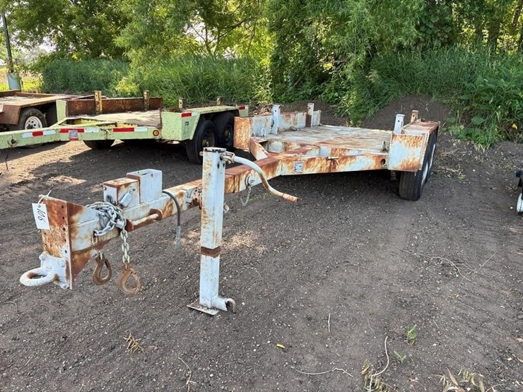 2001-butler-102"-x-65"-tandem-trailer-image-2