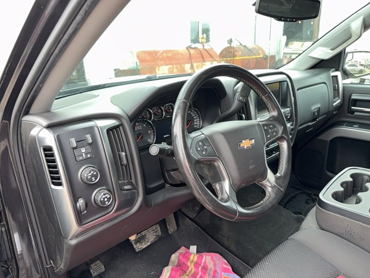 2014-chevrolet-silverado-lt-image-37