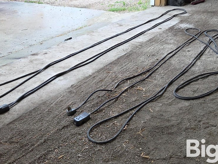 220-power-cords-image-1