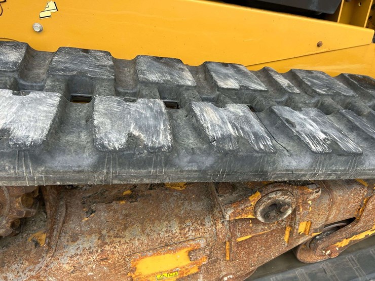 2015-caterpillar-259d-image-17