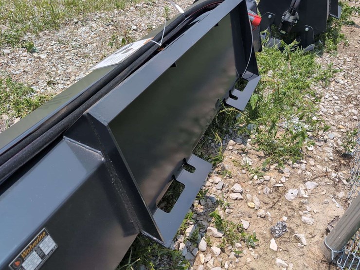 wolverine-skid-steer-72"-tiller-image-3