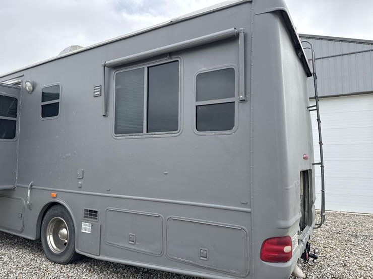 2004-alfa-leisure-see-ya-class-a-motorhome-image-12