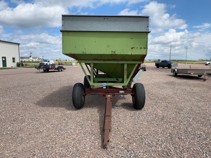 parker-5010b-gravity-wagon-image-2