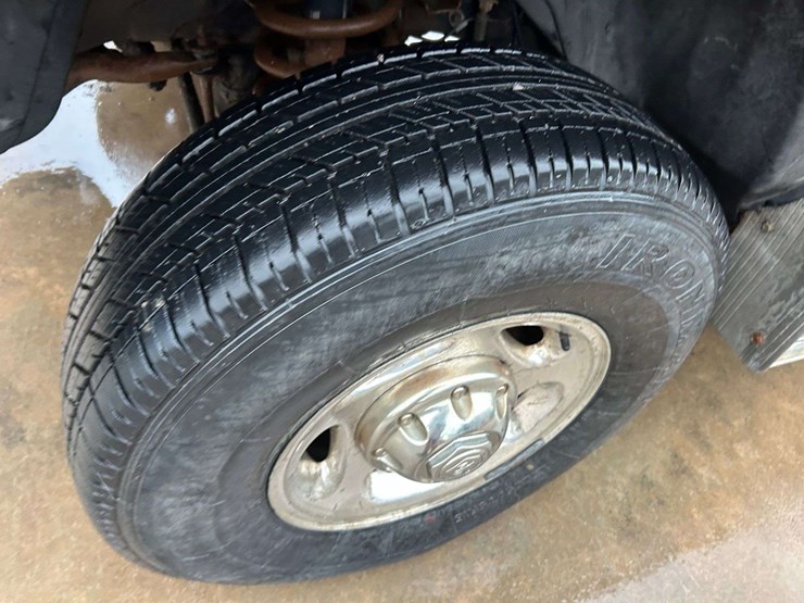 2001-dodge-2500-image-21