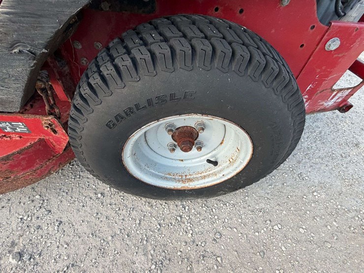 2017-ferris-zero-turn-mower-image-11