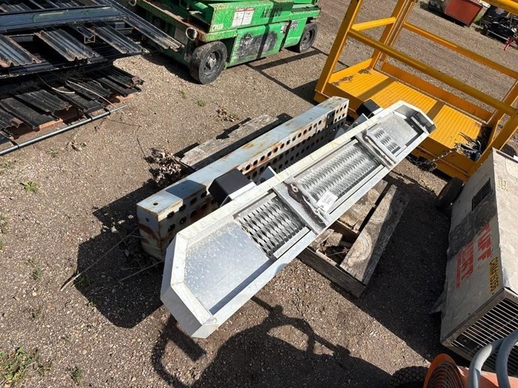 8'-&-77"-bumpers-image-2