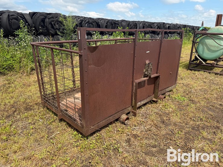 3-pt-livestock-carrier-image-3