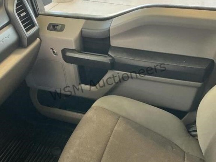 2019-ford-f550-image-26