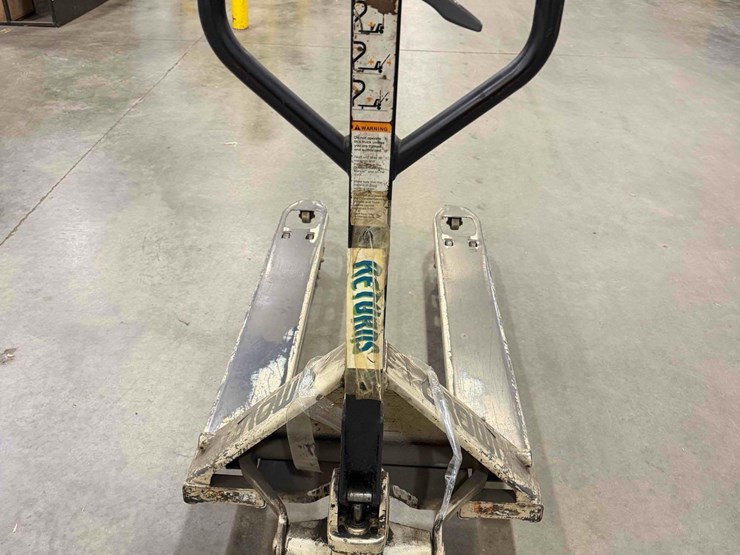 manual-pallet-jack-image-6