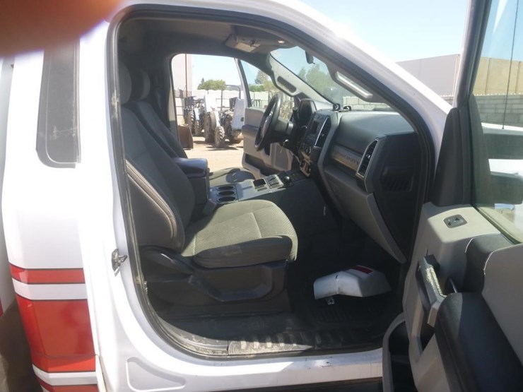 2019-ford-f450-image-13