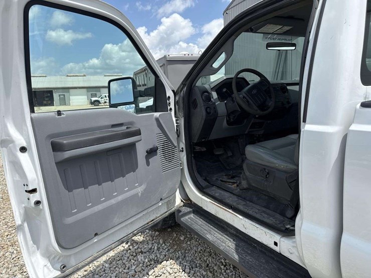 2012-ford-f250-image-10
