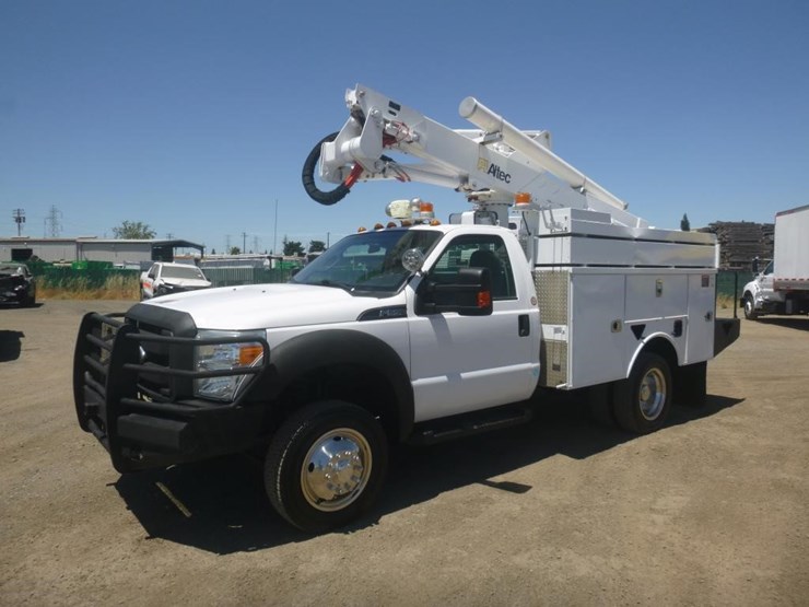 2015-ford-f550-image-1
