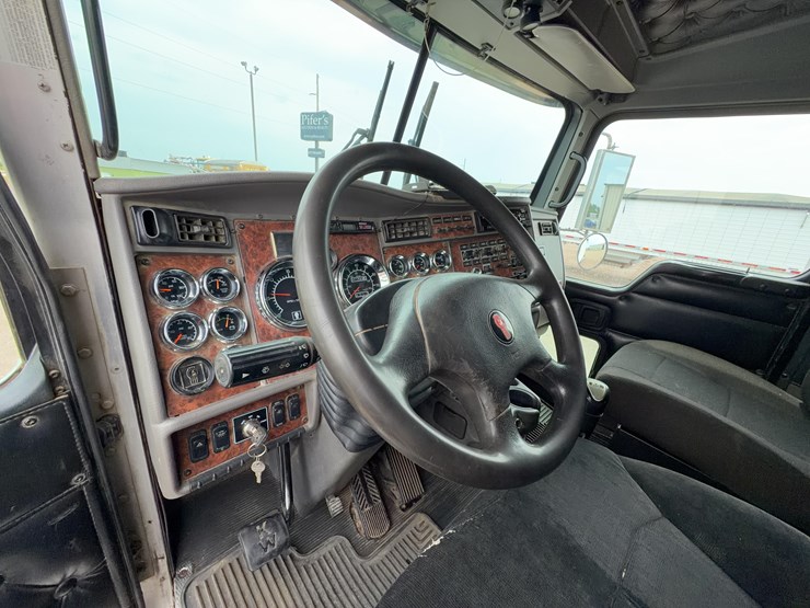 2006-kenworth-t800-image-6