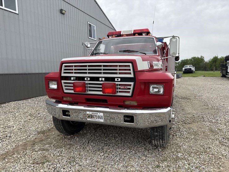 1980-ford-f800-image-7
