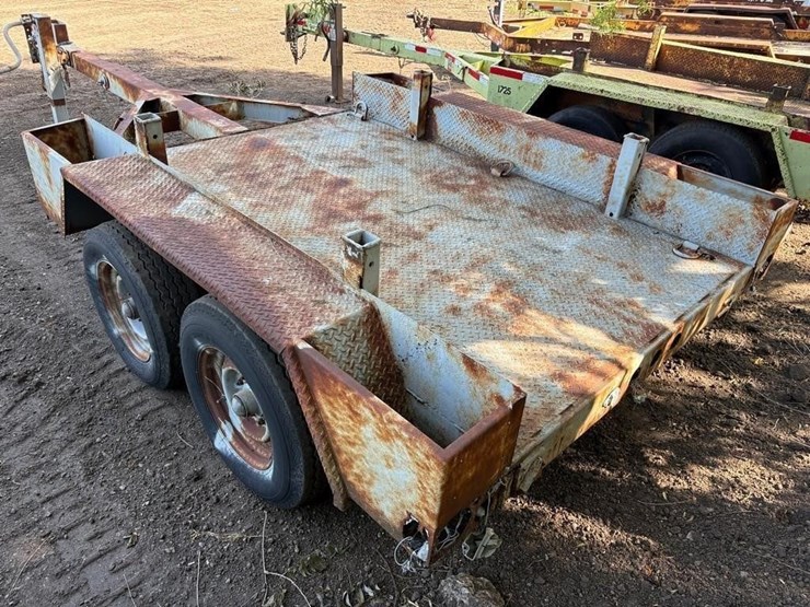 2001-butler-102"-x-65"-tandem-trailer-image-5