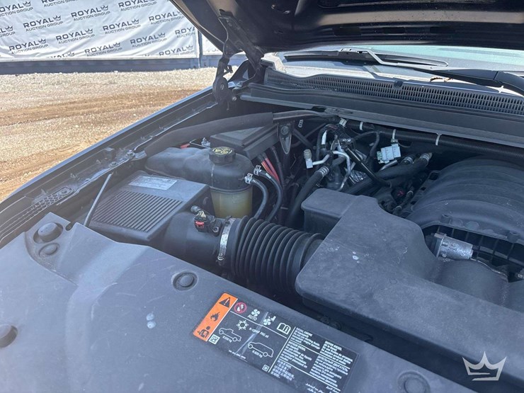 2019-chevrolet-tahoe-image-8