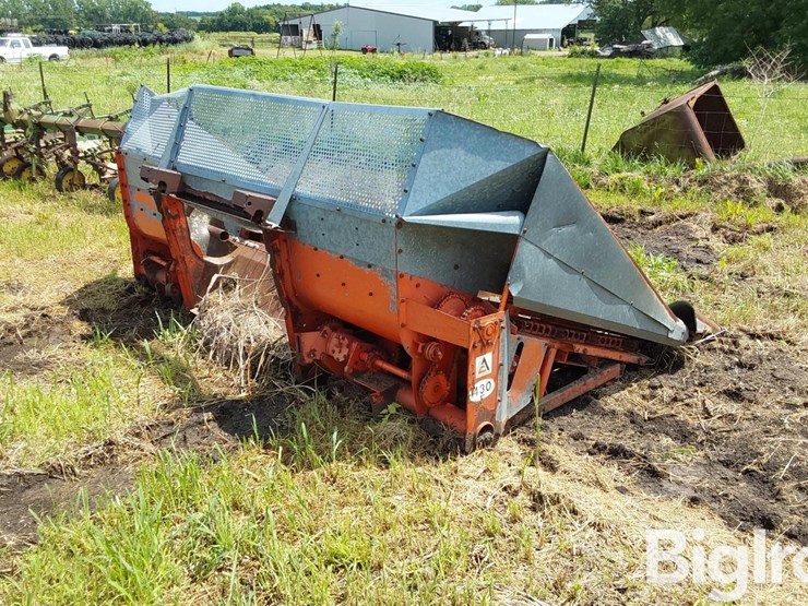 allis-chalmers-430f-4r30"-corn-head-image-5